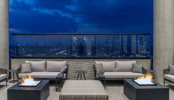 skylounge-uplace03